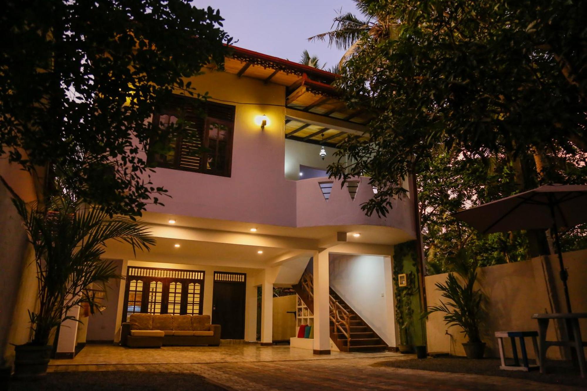 Eden Villa Hikkaduwa Exterior photo