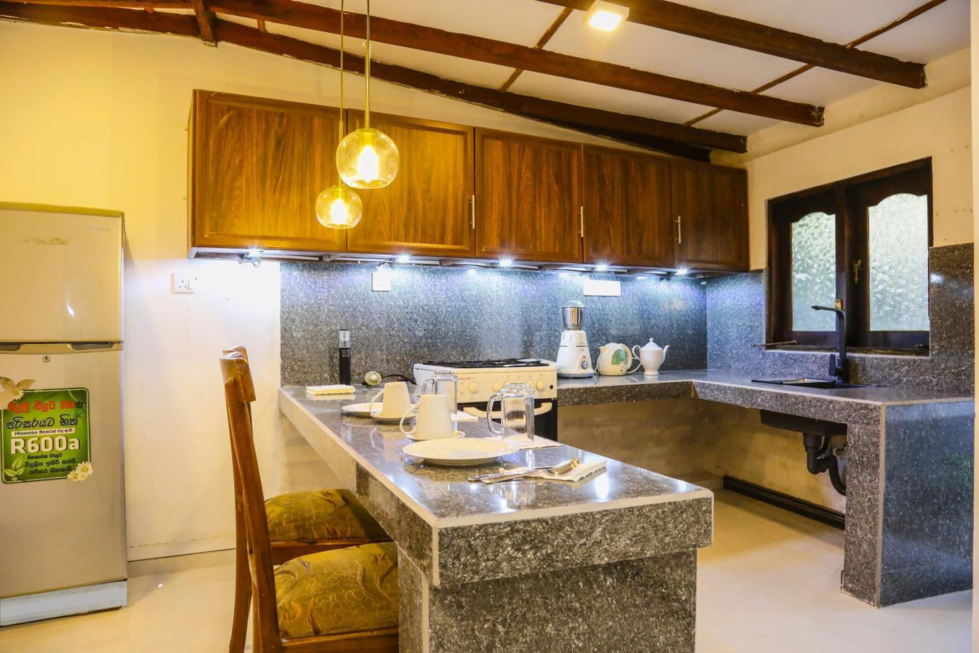 Eden Villa Hikkaduwa Exterior photo
